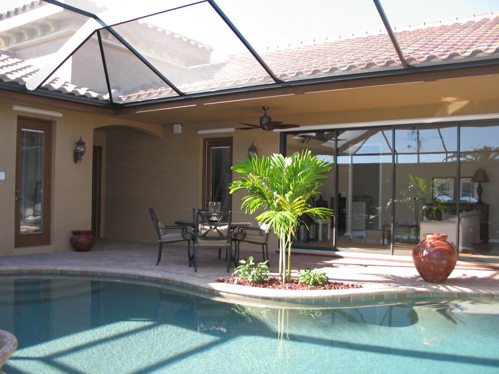 Southwest Florida Courtyard Home